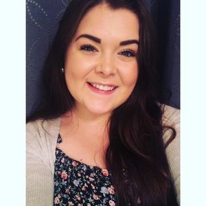 Meet your Posher, Courtney